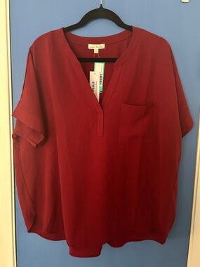 NWT Nine Britton (for Stitch Fix) Red V-Neck Short Sleeve Blouse